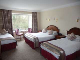 Отель Central Hotel Donegal Донегол Family Room (2 Adults + 2 Children) - Room Only-1